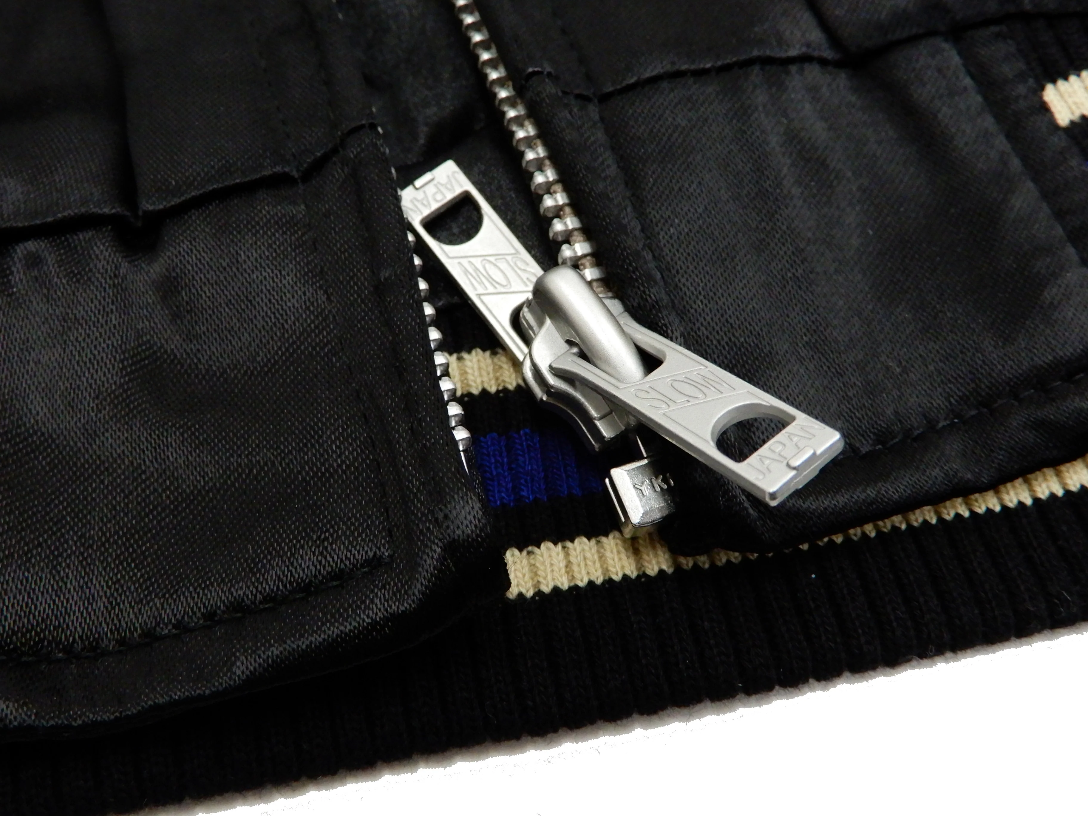 Japanesque Men's Japanese Souvenir Jacket Koi Fish Sukajan 3RSJ-047 Black/Navy-Blue - Image 12