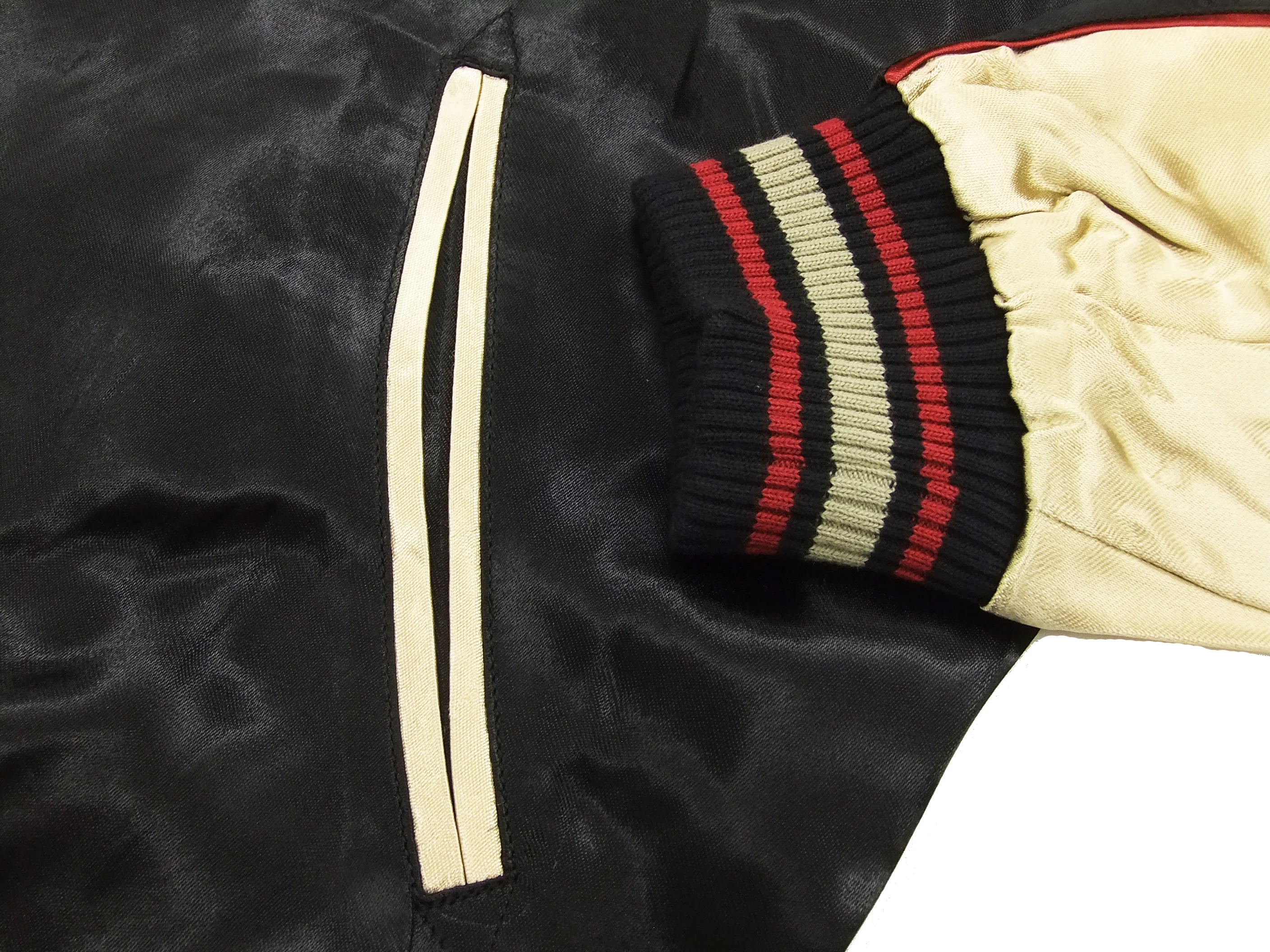 Japanesque Script Japanese Souvenir Jacket 3RSJ-034 Sparrows Men's Sukajan Black/Gold - Image 11