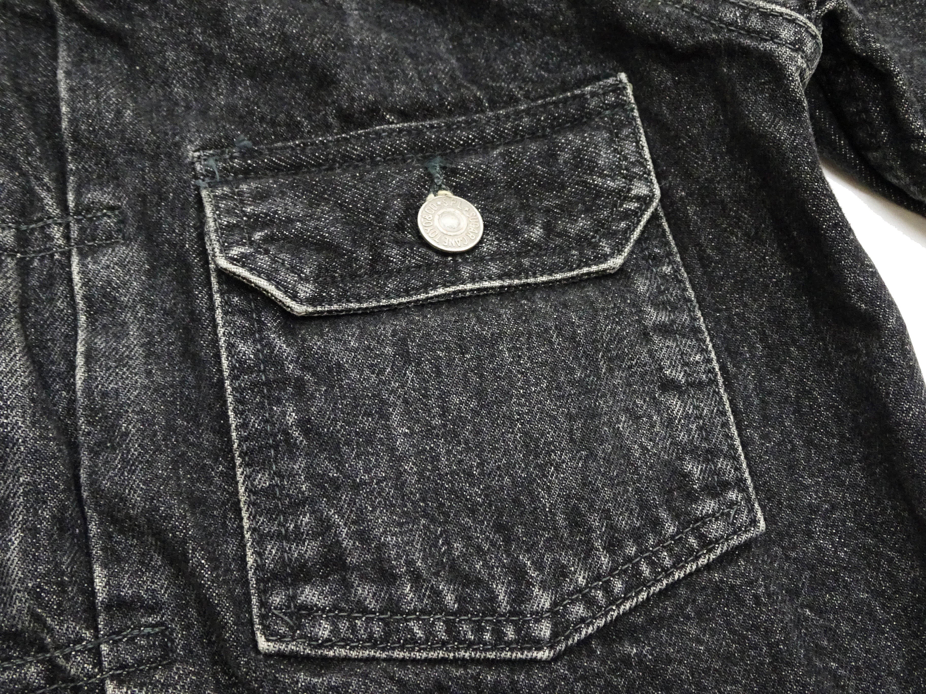 Sugar Cane Faded Black Denim Jacket SC15650H Men's 1953 Type 2 Style Jean Jacket SC15650H 419H Hard Wash - Image 12