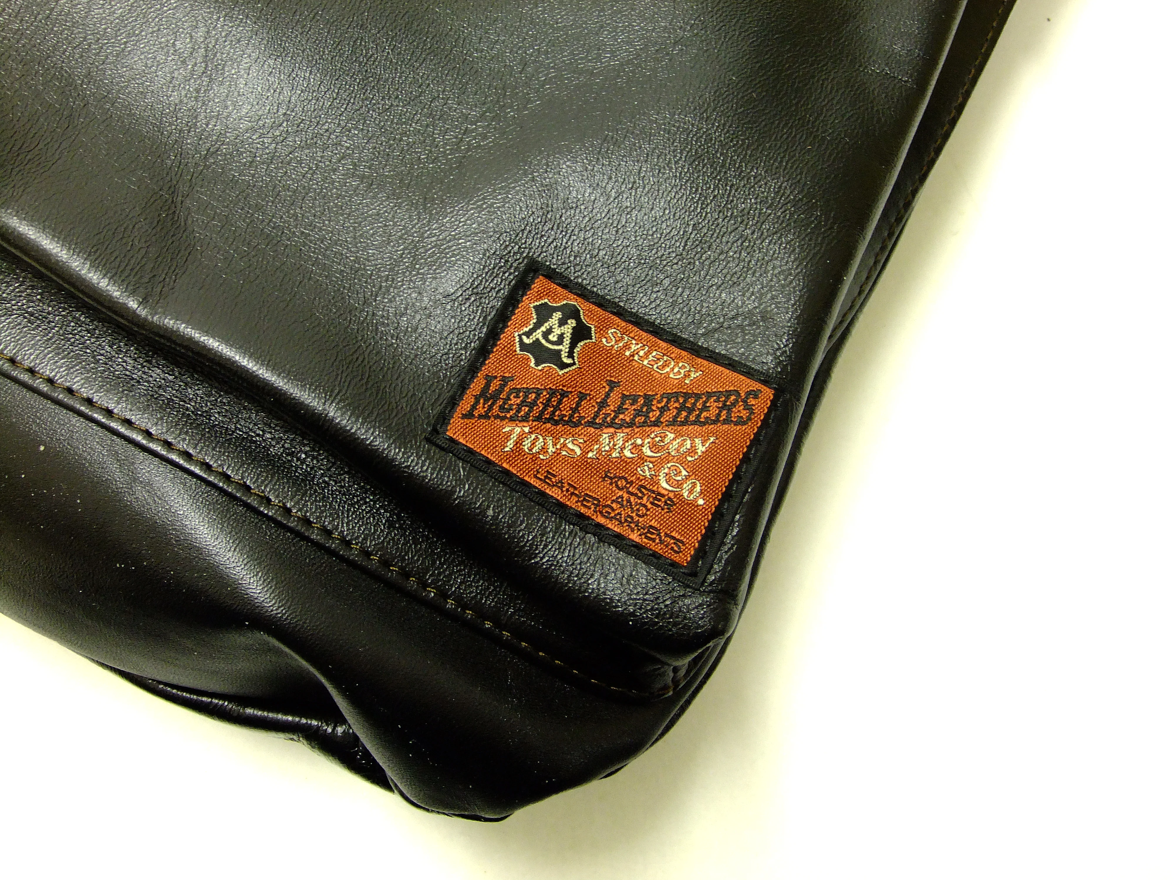TOYS McCOY Men's Leather Shoulder Bag - U.S. Air Force Helmet Bag Style - TMA2418, 030 Black Horsehide x Nickel Zipper - Image 6