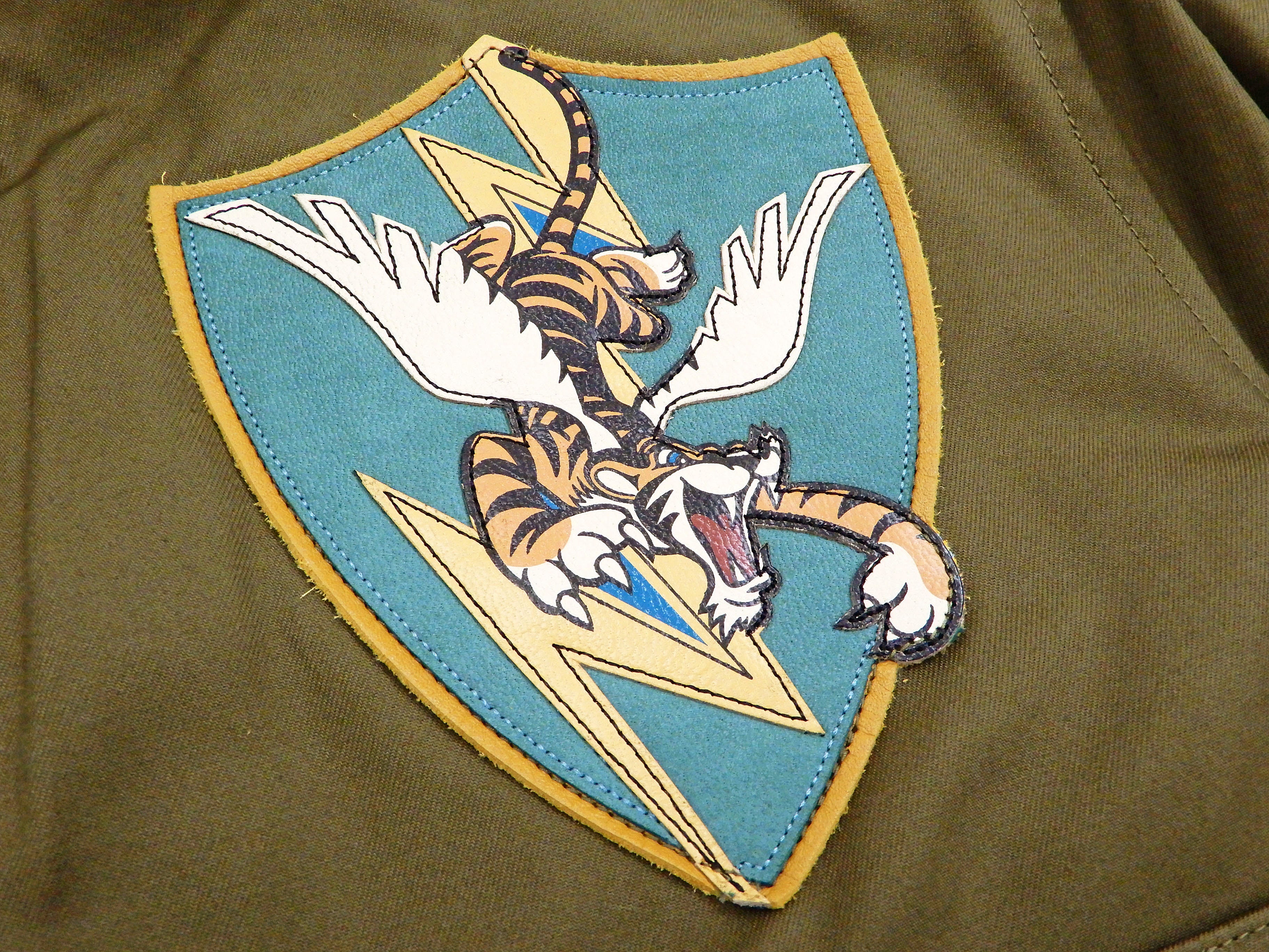 TOYS McCOY Jacket Mens USAAF B-10 Flight Jacket Flying Tigers Custom B10 TMJ2024 Olive - Image 11
