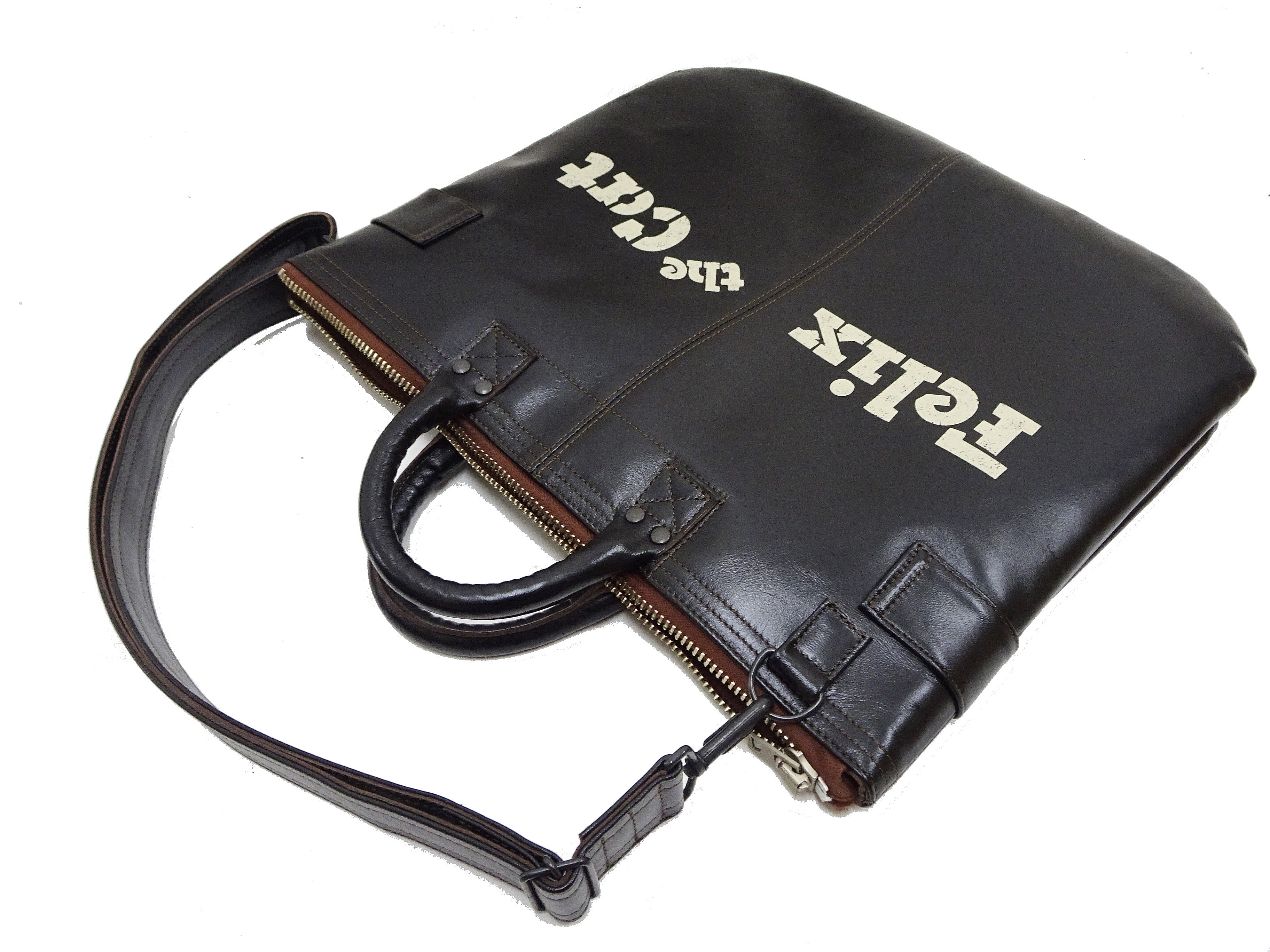 TOYS McCOY Men's Felix the Cat Leather Shoulder Bag - Black Horsehide, U.S. Air Force Helmet Bag Inspired, Made in Japan (TMA2523 031 Black) - Image 10