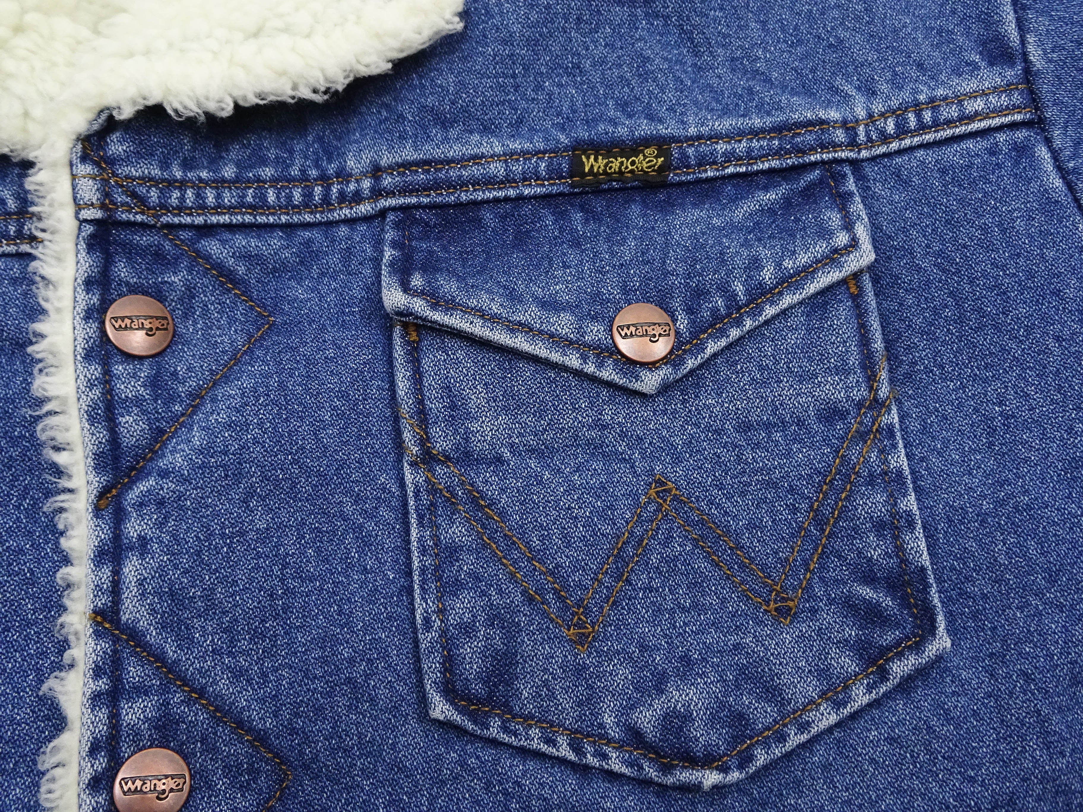 Wrangler Men's Sherpa-Lined Denim Jacket - Classic Ranch Coat Style, Mid-Length (WM1823-346, Pre-Faded Medium Blue) - Image 10